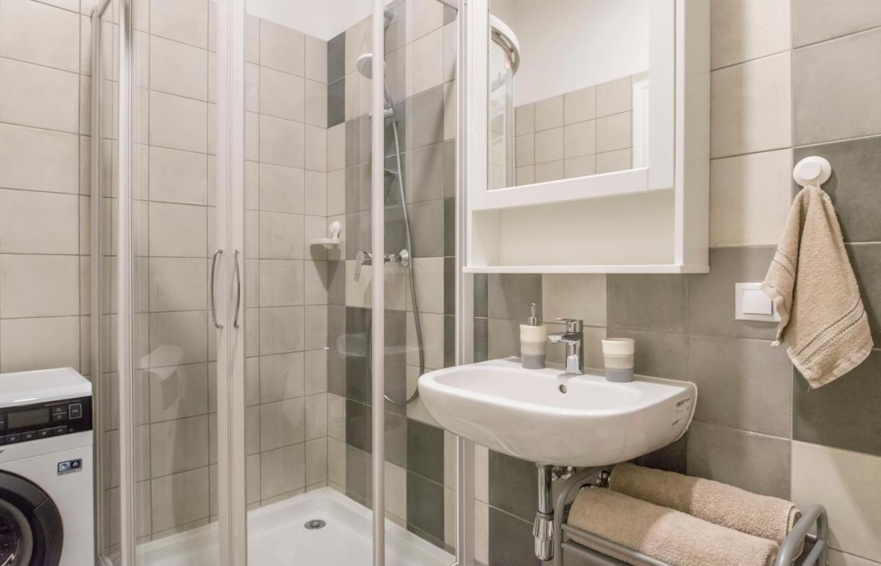 Perfect Location Cozy Studio Apt ➤Fully Equipped รีกา ภายนอก รูปภาพ